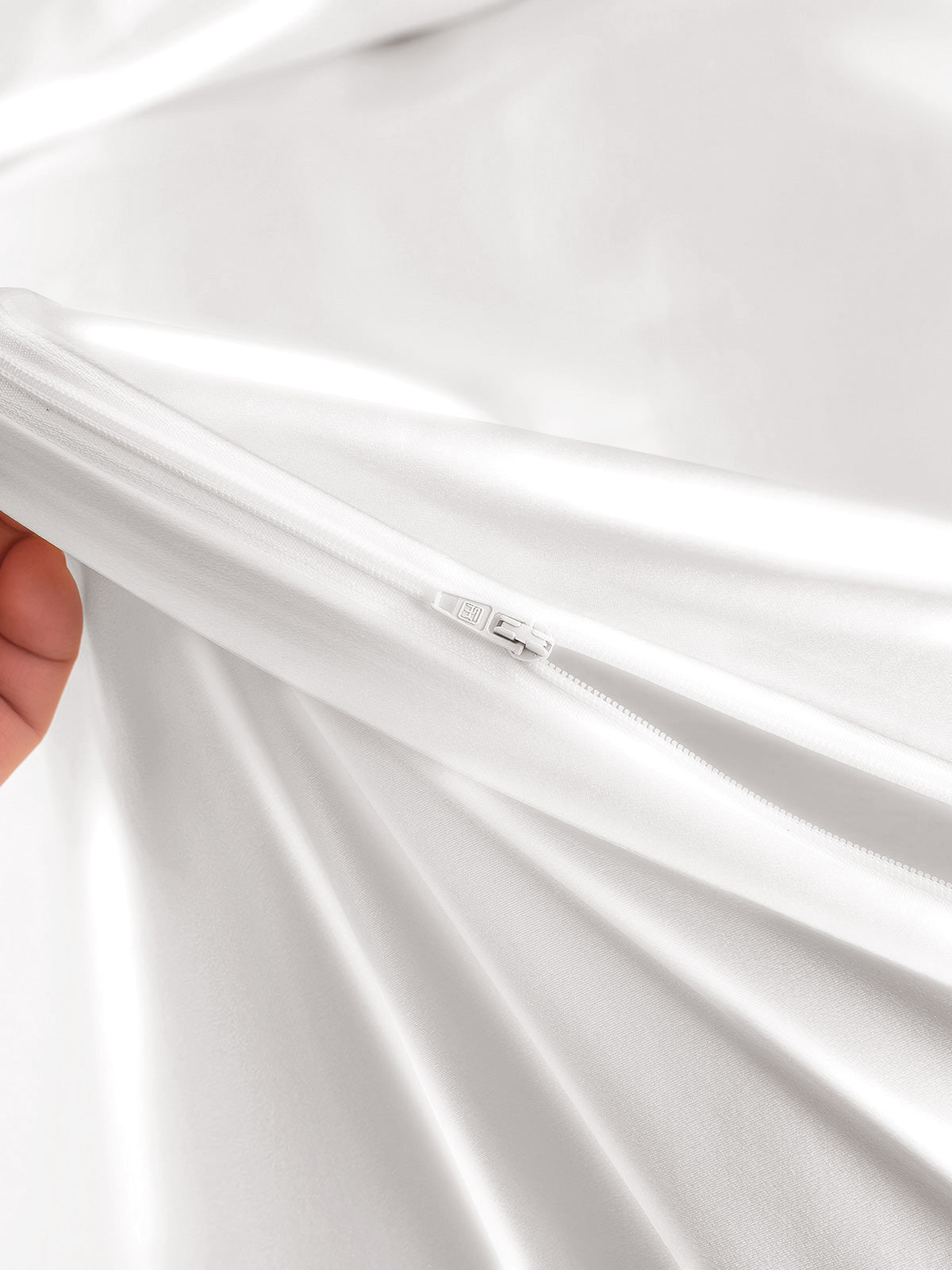 Set di seta 19Momme da 4 pezzi: copripiumino + lenzuolo con angoli + 2 federe