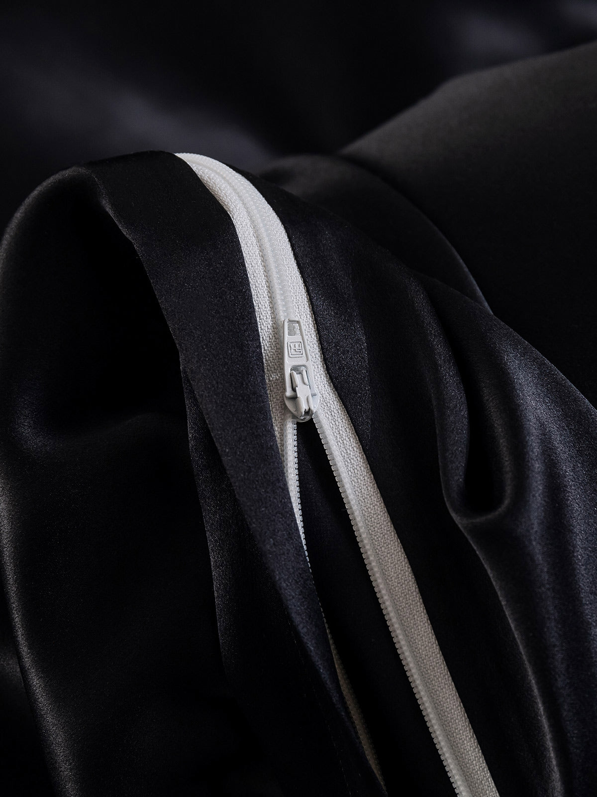 Set di seta 22Momme da 4 pezzi: copripiumino + lenzuolo + 2 federe