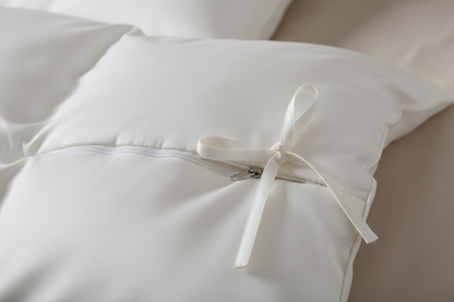 Dettagli zip nascosta e lacci angolari